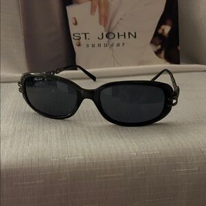 St. John Black/Grey Sunglasses. S-530